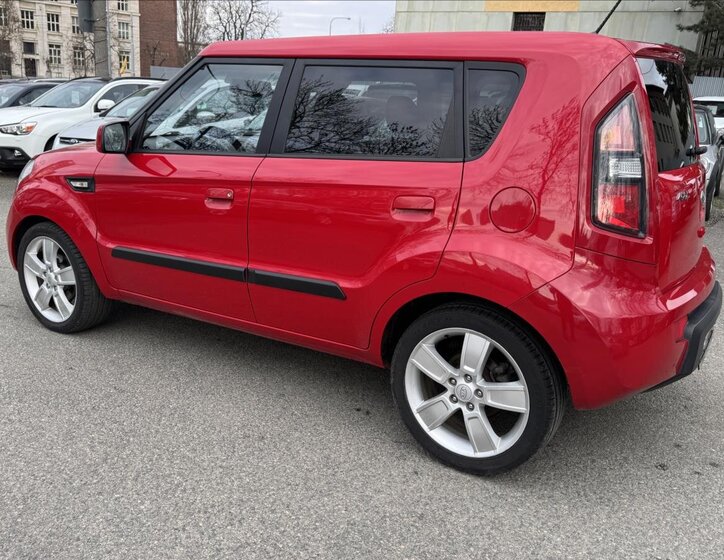 KIA Soul Hatchback 1,6 l 94 kw