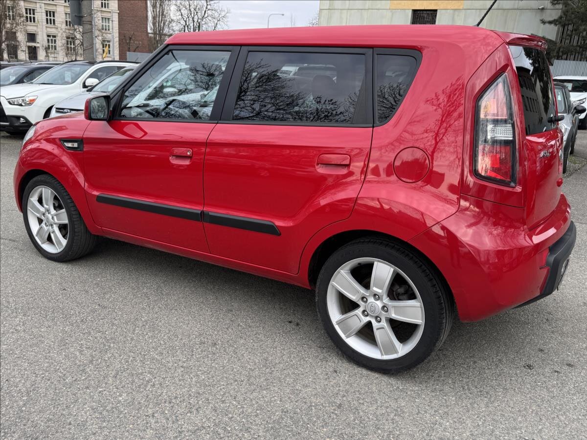KIA Soul Hatchback 1,6 l 94 kw