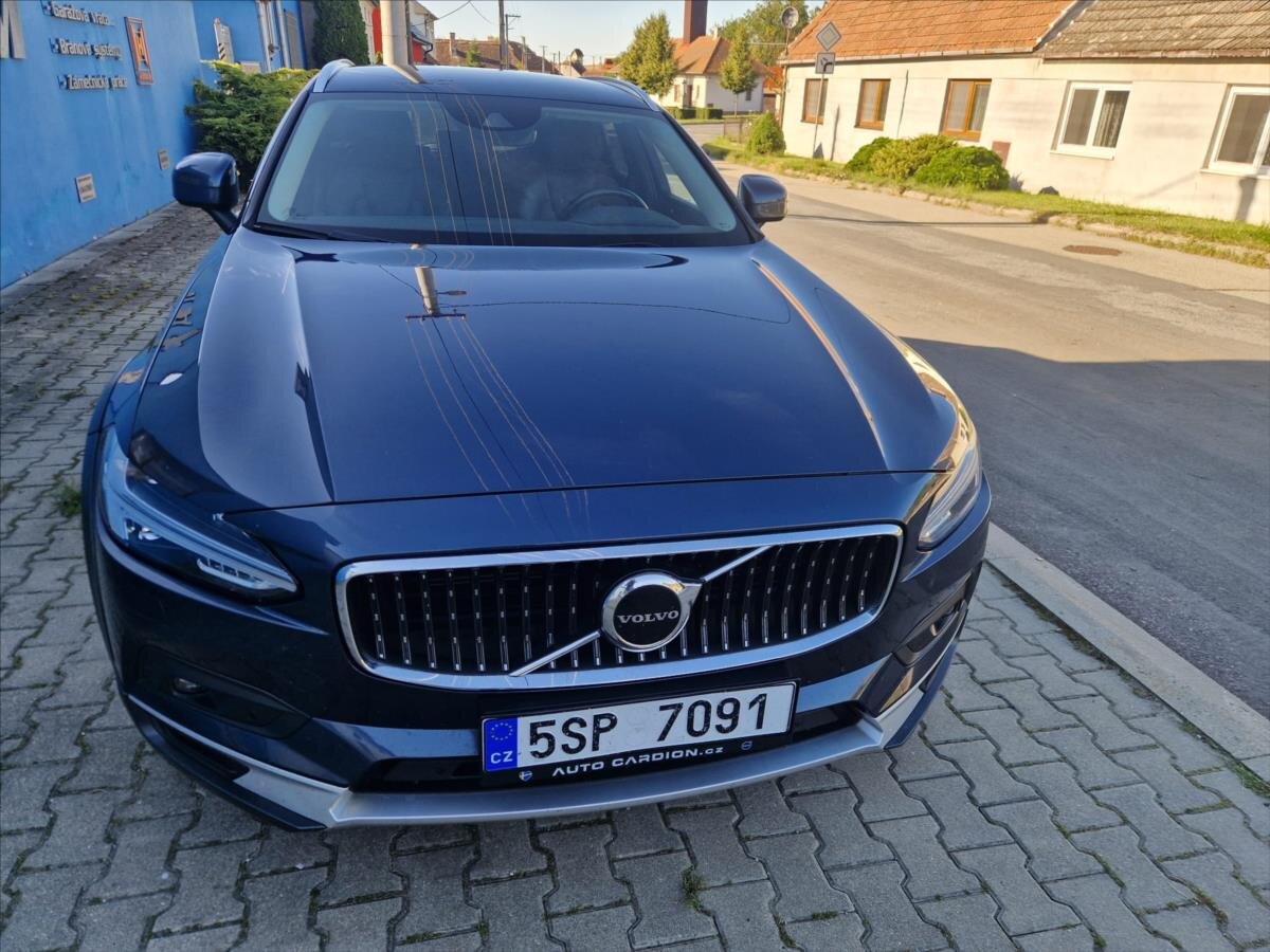 Volvo V90 Kombi 2,0 l 145 kw