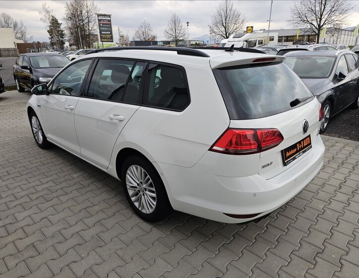 Volkswagen Golf 8