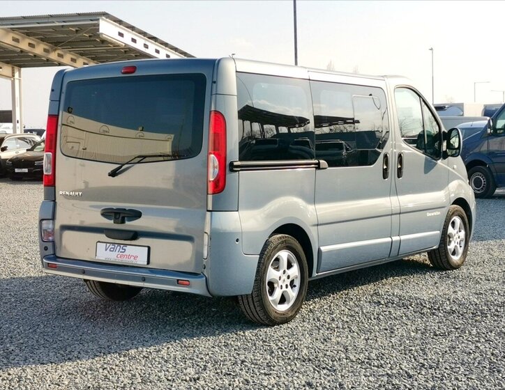 Renault Trafic VAN / Minibus 2,5 l 107 kw