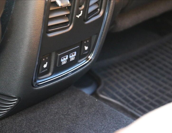 Jeep Grand Cherokee 50