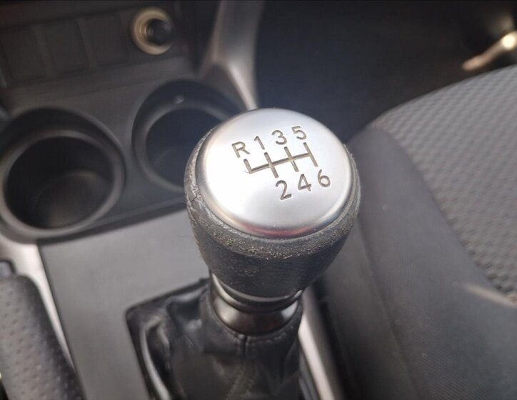 Toyota RAV4 SUV 2,2 l 100 kw