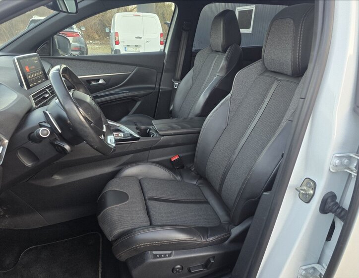 Peugeot 5008 SUV / Terénní 1,6 l 88 kw