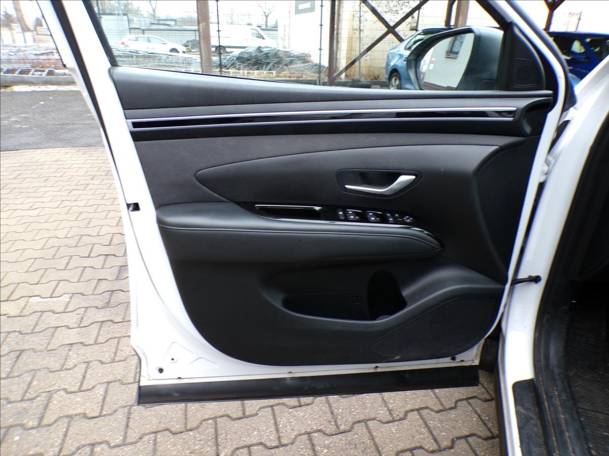 Hyundai Tucson SUV 1,6 l 110 kw