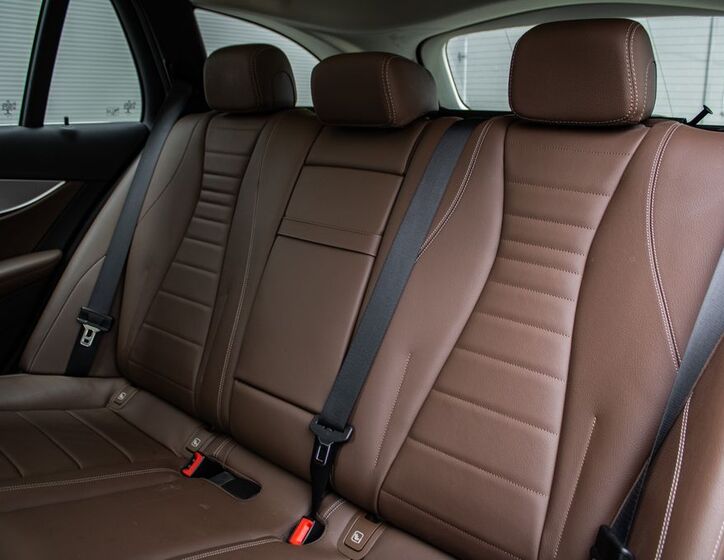 Mercedes-Benz Třídy E 27