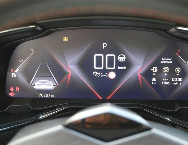 DS Automobiles DS7 Crossback Kombi 2,0 l 130 kw