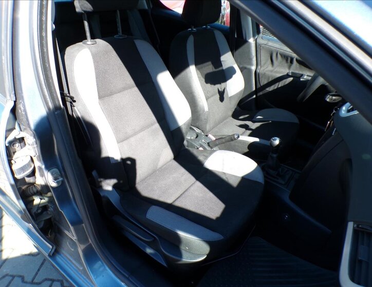 Peugeot 207 Hatchback 1,4 l 50 kw