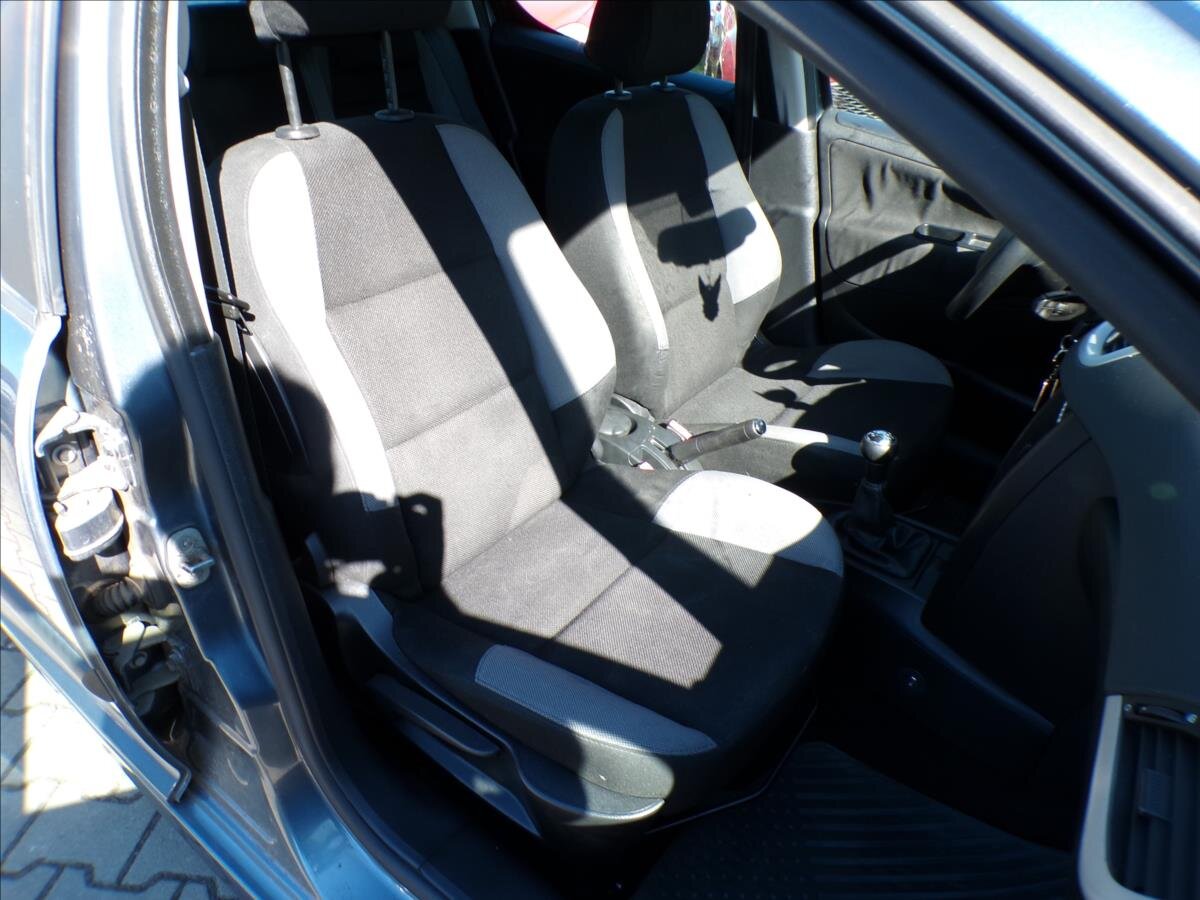 Peugeot 207 Hatchback 1,4 l 50 kw