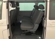 Volkswagen Caravelle 11