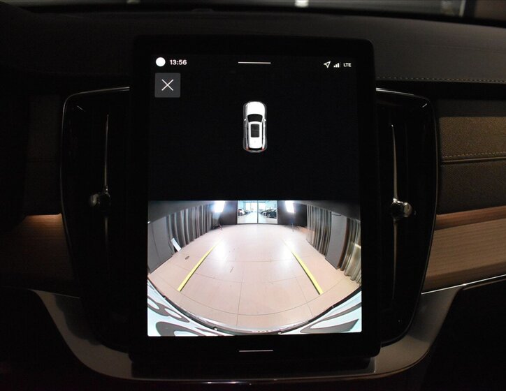 Volvo XC90 SUV / Terénní 2,0 l 228 kw