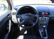 Toyota Avensis 12
