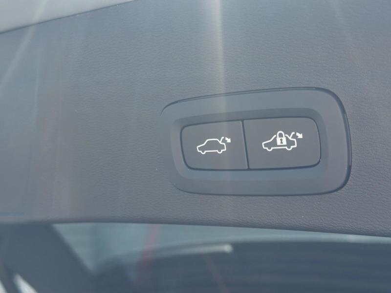 Volvo XC40 SUV 2,0 l 145 kw