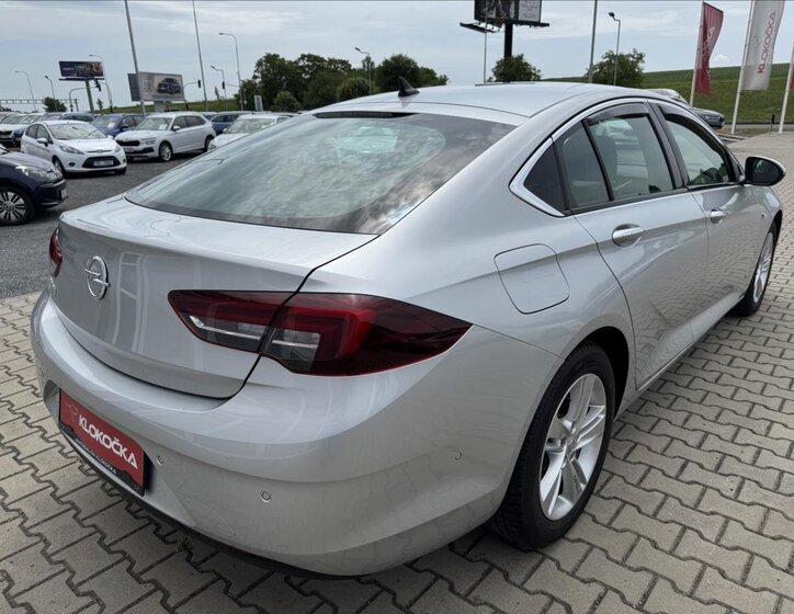 Opel Insignia 6