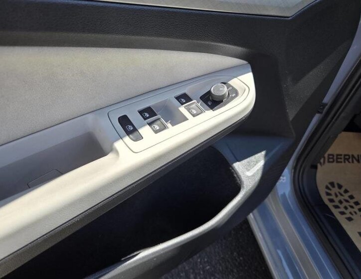 Volkswagen Golf Kombi 2,0 l 85 kw