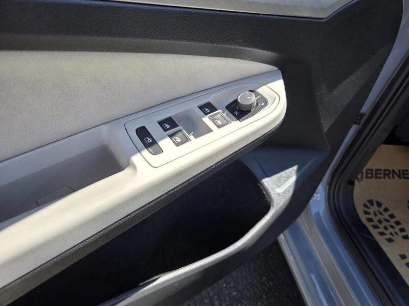 Volkswagen Golf Kombi 2,0 l 85 kw