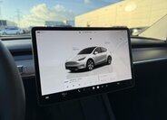 Tesla Model Y 22