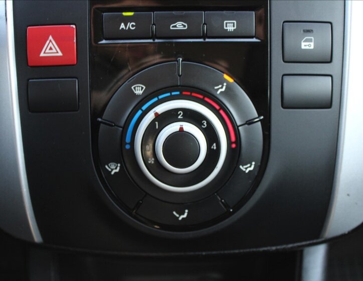 KIA Venga Hatchback 1,6 l 91 kw