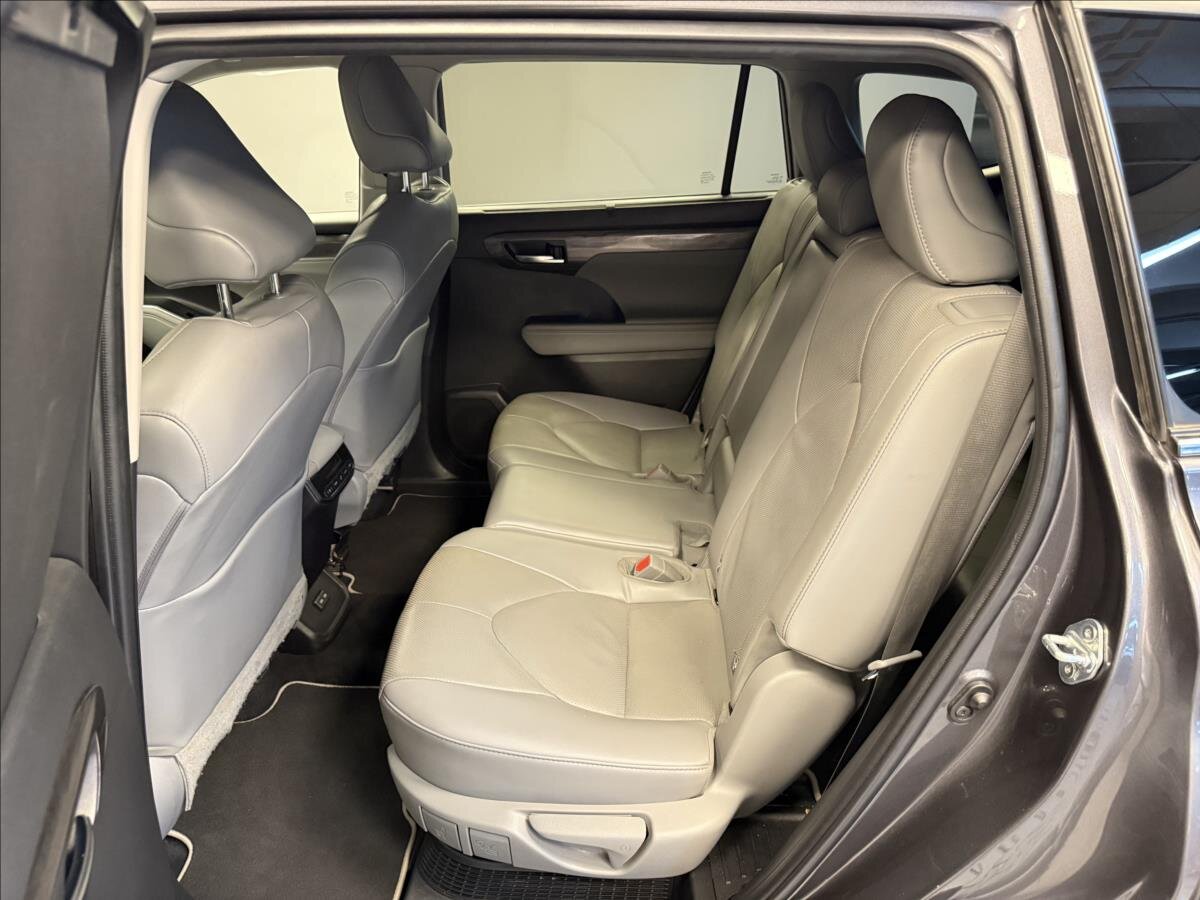 Toyota Highlander SUV 2,5 l 140 kw