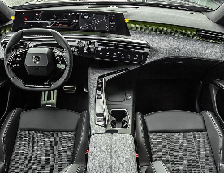 Peugeot 5008 SUV / Terénní 1,2 l 107 kw