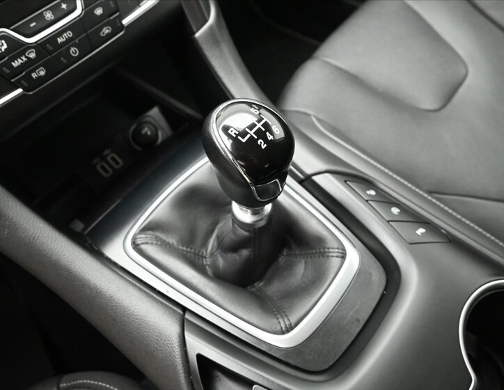 Ford Mondeo Liftback 2,0 l 110 kw