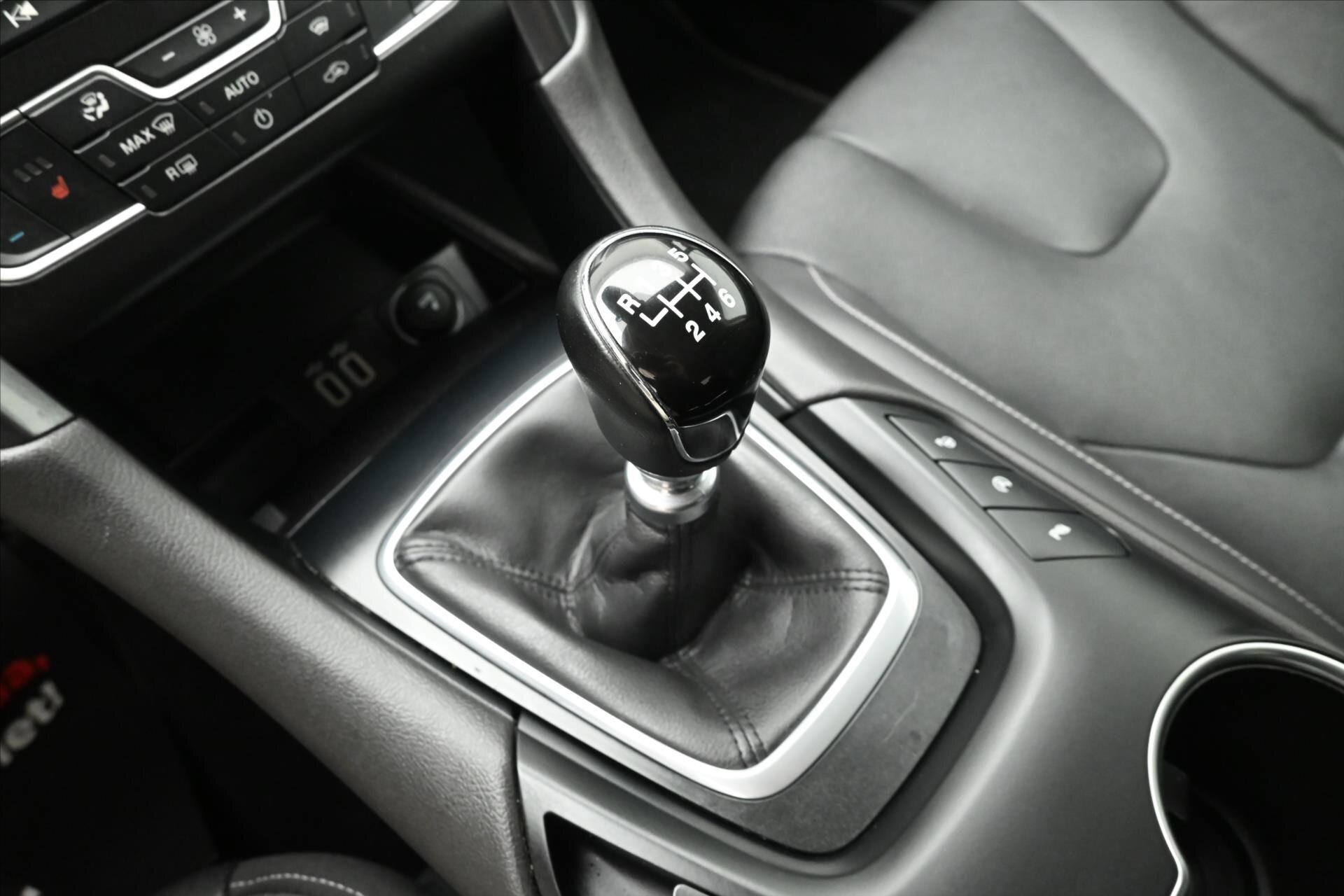 Ford Mondeo Liftback 2,0 l 110 kw