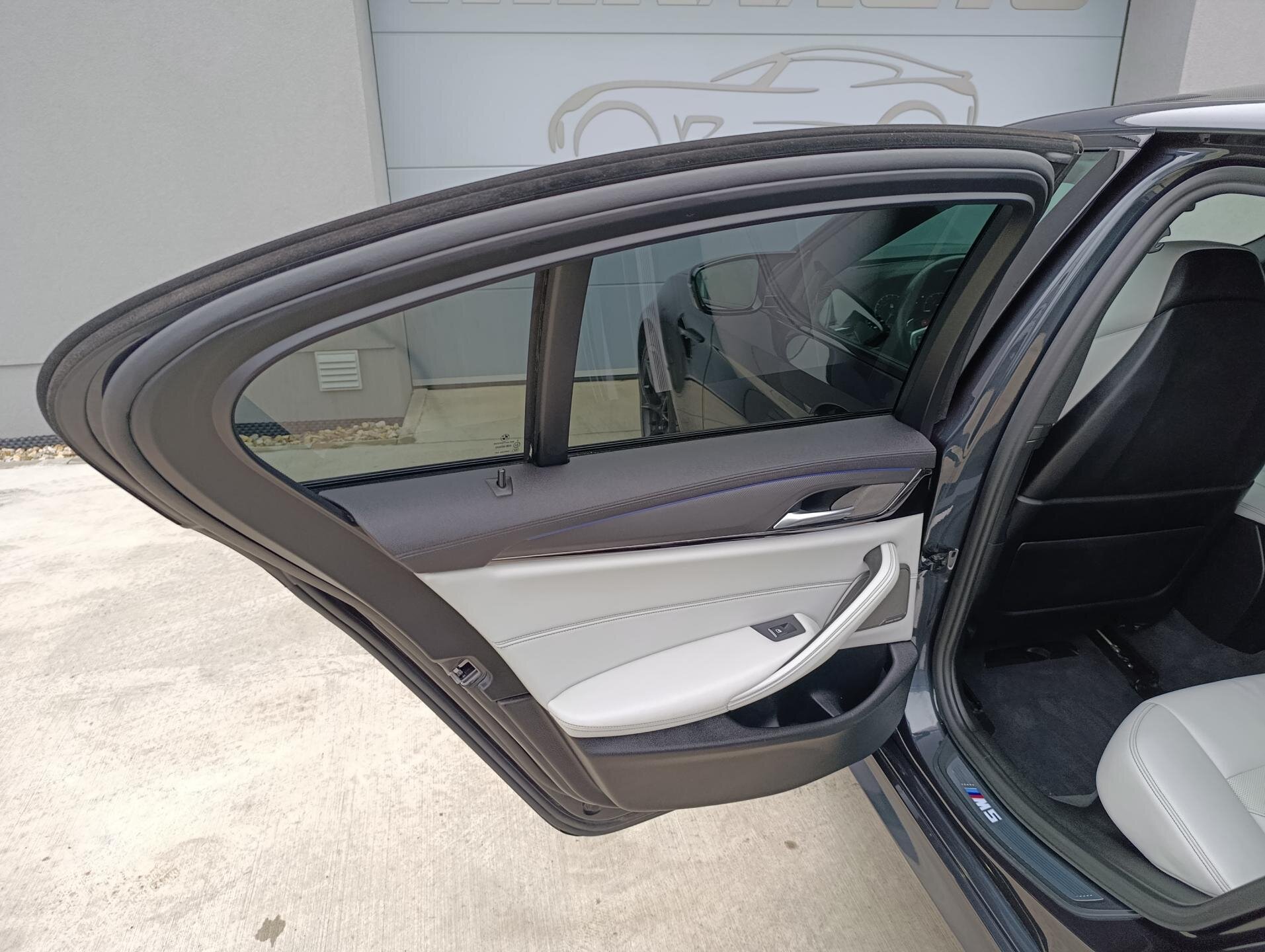 BMW M5 Sedan 4,4 l 460 kw