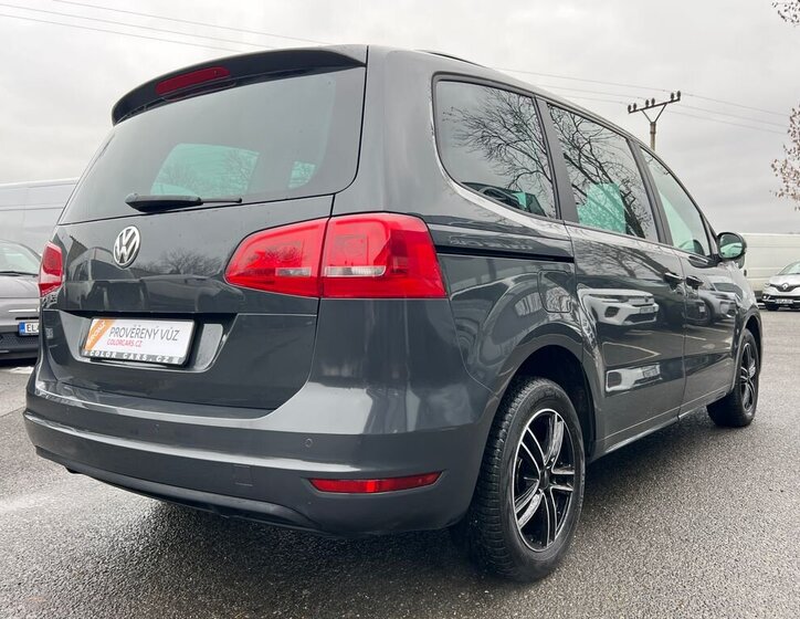 Volkswagen Sharan MPV 2,0 l 103 kw