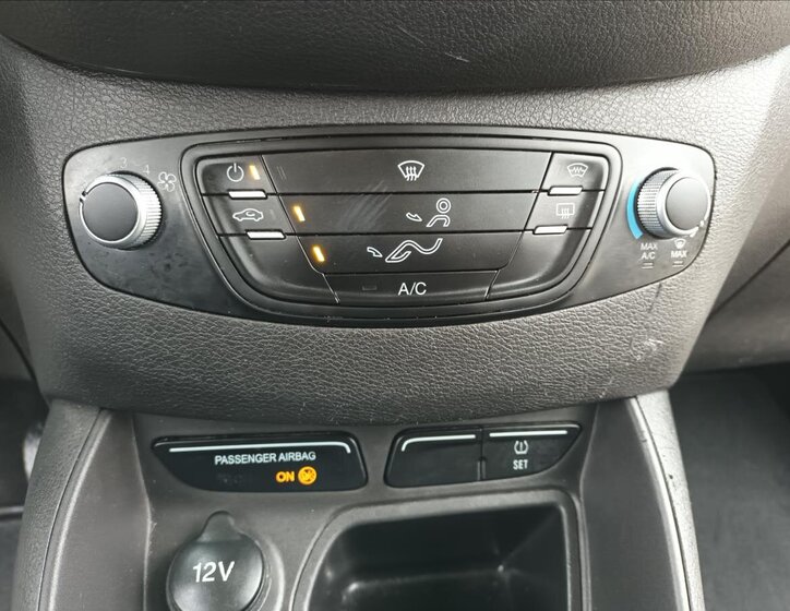 Ford Tourneo Courier MPV 1,5 l 55 kw