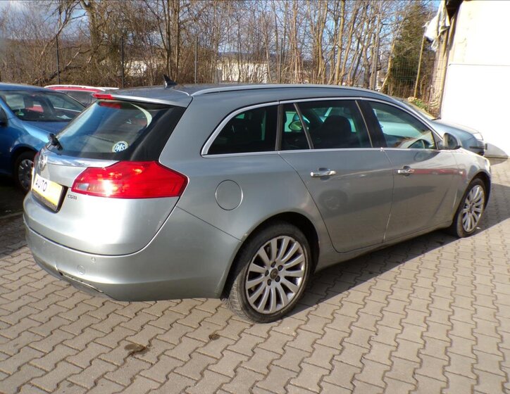 Opel Insignia Kombi 2,0 l 118 kw