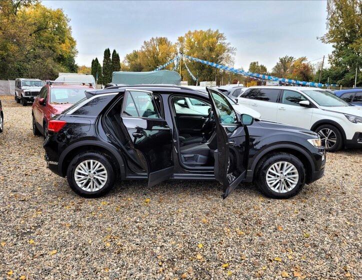 Volkswagen T-Roc 18