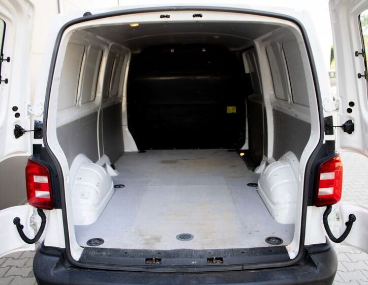 Volkswagen Transporter 11