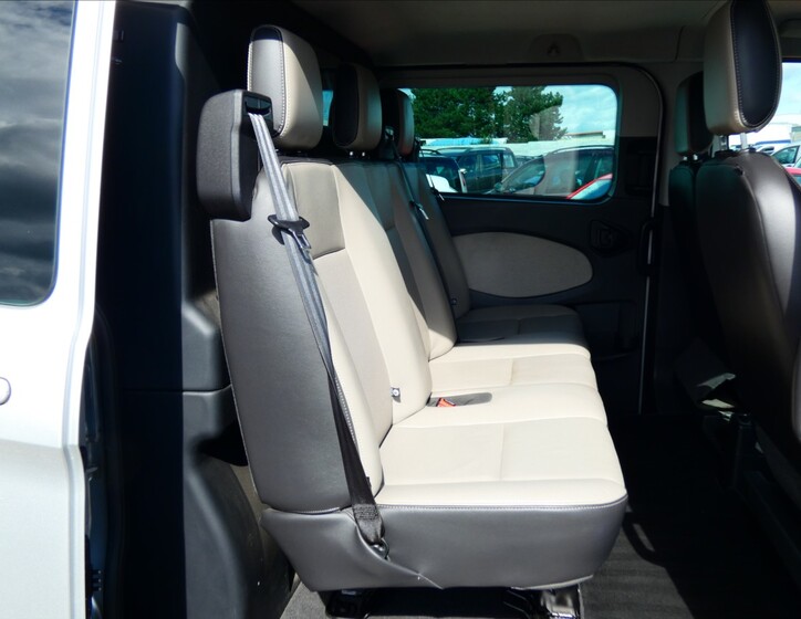 Ford Transit Custom 10