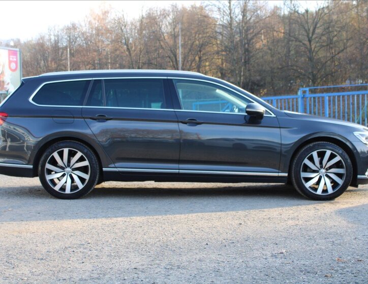 Volkswagen Passat Kombi 2,0 l 140 kw