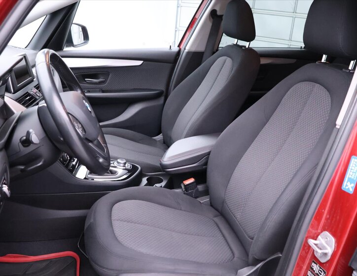 BMW Řada 2 MPV 1,5 l 100 kw