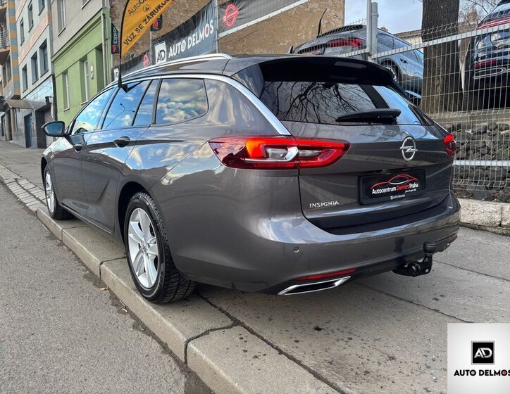 Opel Insignia Kombi 2,0 l 128 kw