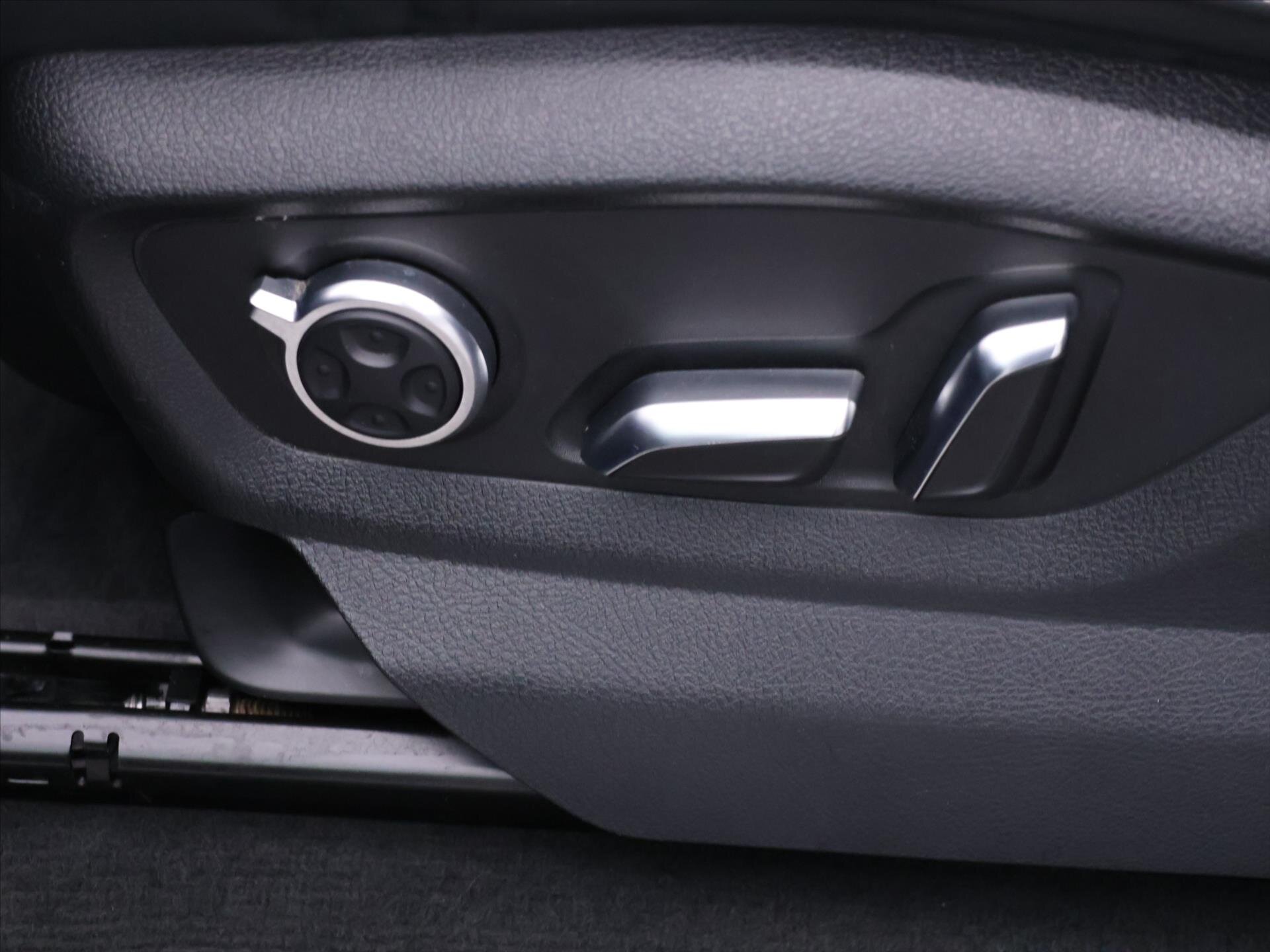 Audi Q7 SUV / Terénní 3,0 l 200 kw