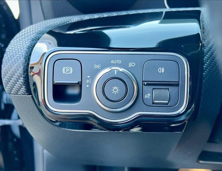 Mercedes-Benz CLA Kombi 1,5 l 85 kw