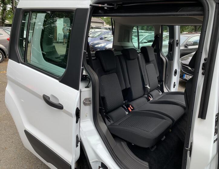 Ford Tourneo Connect 16