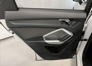 Audi Q3 SUV 1,5 l 110 kw