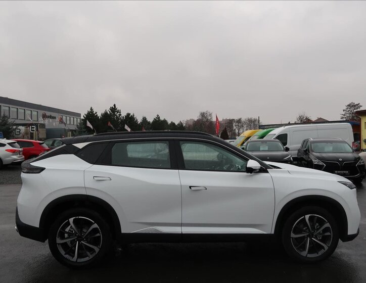 Dongfeng Mage SUV 1,5 l 145 kw