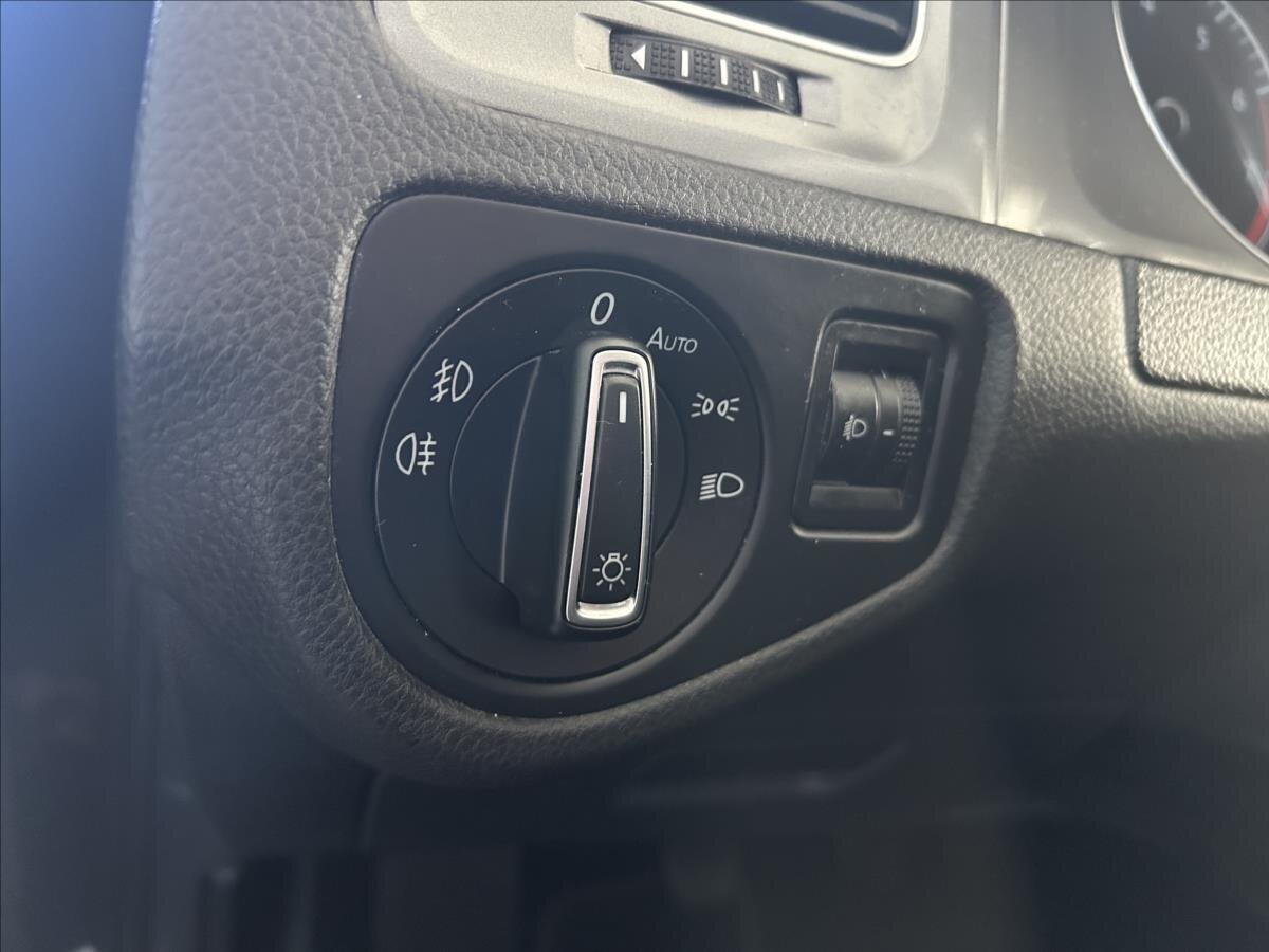 Volkswagen Golf Hatchback 1,2 l 81 kw