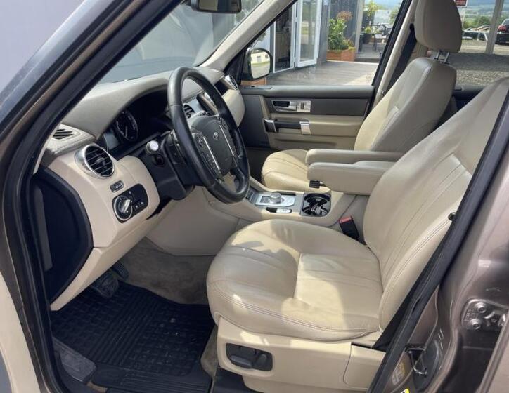 Land Rover Discovery 15