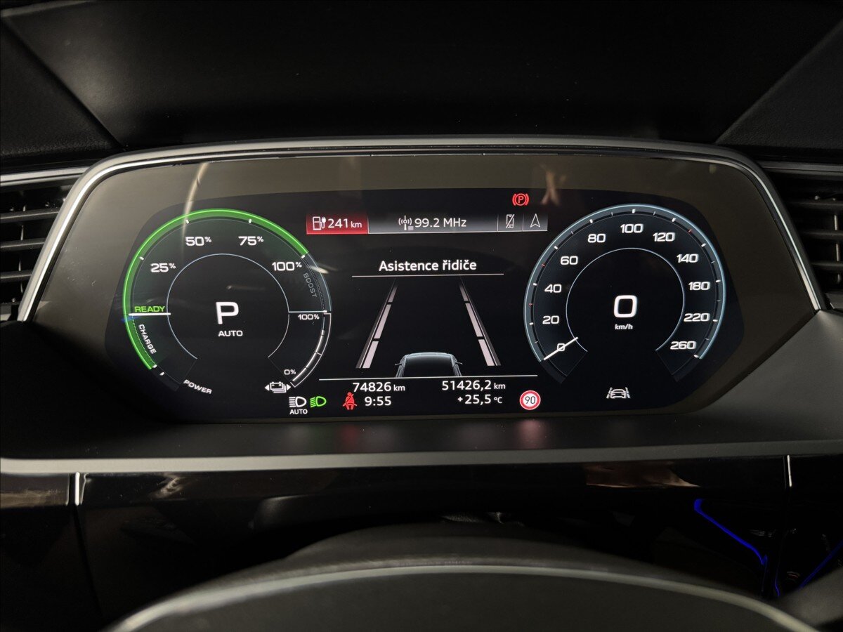 Audi e-tron SUV 0,0 300 kw