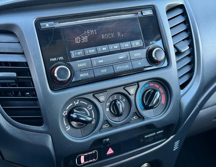 Mitsubishi L200 Pick-up 2,4 l 113 kw