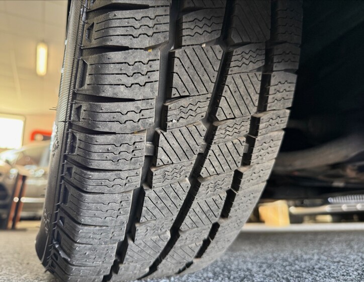 Mercedes-Benz Vito 23