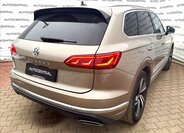Volkswagen Touareg SUV / Terénní 3,0 l 210 kw