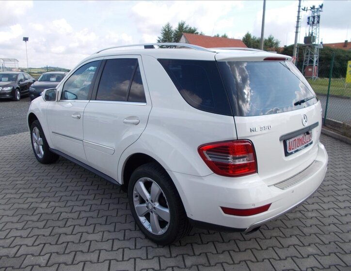 Mercedes-Benz Třídy M 13