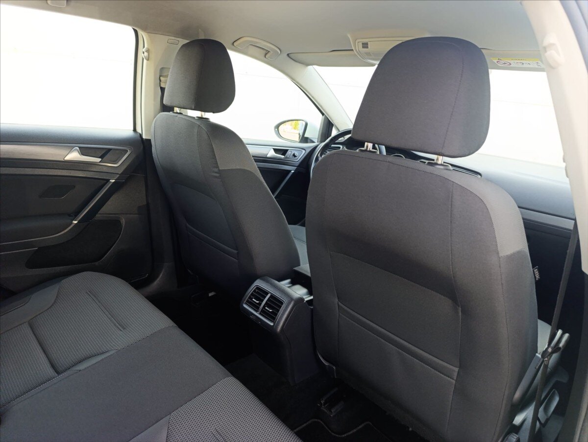 Volkswagen Golf Hatchback 1,5 l 96 kw