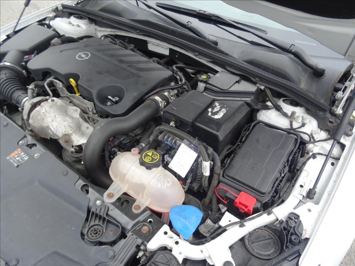 Opel Insignia Kombi 2,0 l 125 kw